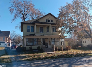 315 S Main St, Sigourney, IA 52591 - photo 2