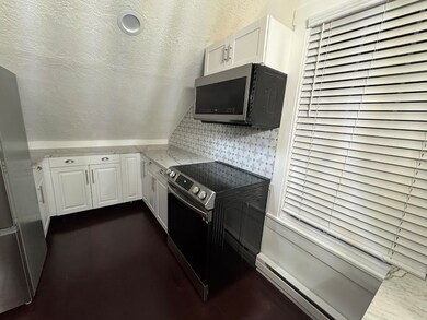 16 Pleasant St unit B, Orange, MA 01364 - photo 3