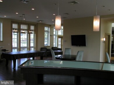 4189 S Four Mile Run Dr unit 103, Arlington, VA 22204 - photo 4