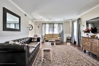 22 Waverly Pl Aberdeen NJ-large-013-16-1