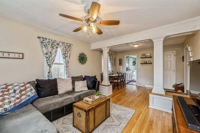 living room to dining ara