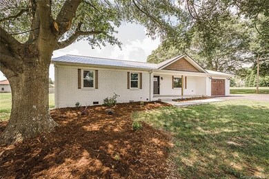 124 Gays Chapel Rd, Statesville, NC 28625 - photo 2