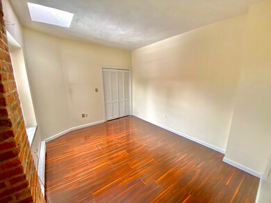 52 Salem St unit 3r, Boston, MA 02113 - photo 4