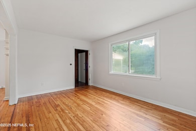 08-Living Room