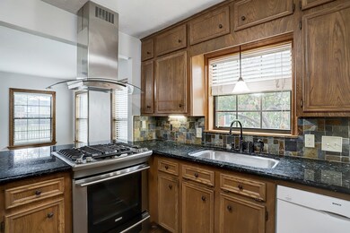 601 Gale St, Houston, TX 77009 - photo 7