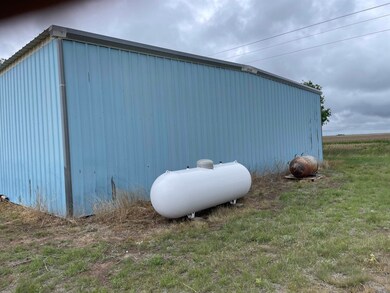 1404 Mile 40 Rd, Hooker, OK 73945 - photo 3