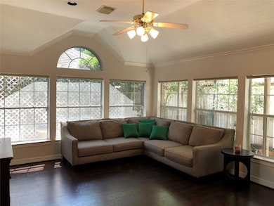 406 Pine Creek Dr, Friendswood, TX 77546 - photo 5