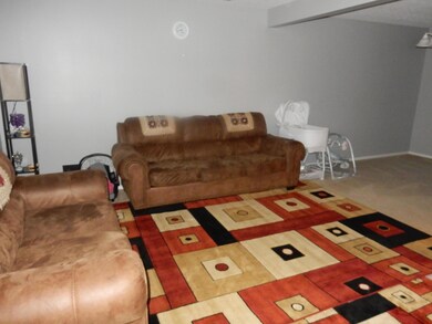 2261 Ferris Rd, Columbus, OH 43224 - photo 5