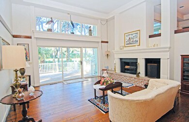MLS4_DSC_0026_living 1_fxed