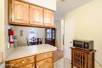 8859 Cavender Dr, Jacksonville, FL 32216 - photo 6