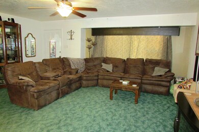 4-Living Room (from Dining Room)