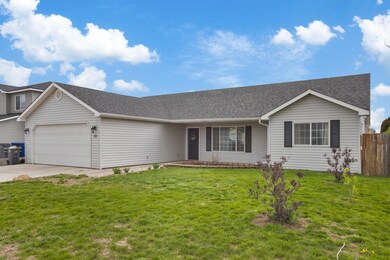 422 Beverly Ave, Medical Lake, WA 99022 - photo 2