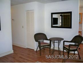 Apartment 1 Dining Area