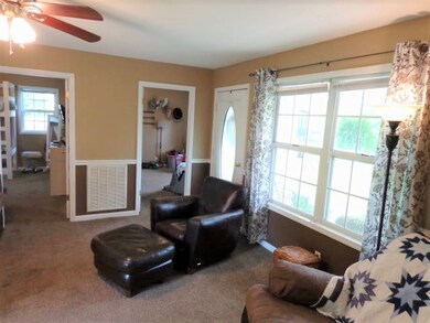 207 Woodland Dr, Shelbyville, TN 37160 - photo 4