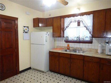 Apt 1 Kitchen