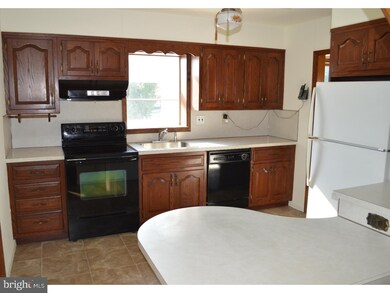 1616 Glenmore Dr, Wilmington, DE 19804 - photo 5