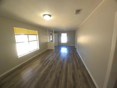 405 24th St SE, Paris, TX 75460 - photo 2