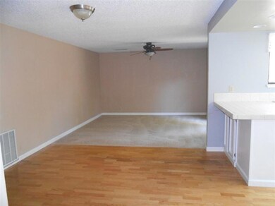 2340 Kona Cir, Medford, OR 97504 - photo 3