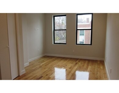 419 Hanover St unit 3, Boston, MA 02113 - photo 4