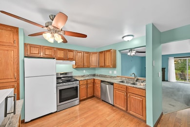 6230 W College Ave unit 29, Greendale, WI 53129 - photo 5