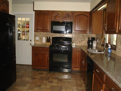 508 Swaggertown Rd, Schenectady, NY 12302 - photo 4