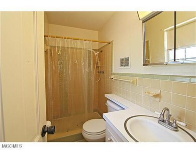 617 Forest Ave Bath