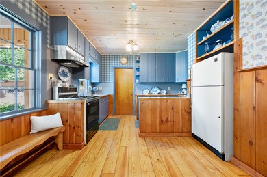 355 Scott Rd, Cumberland, RI 02864 - photo 5