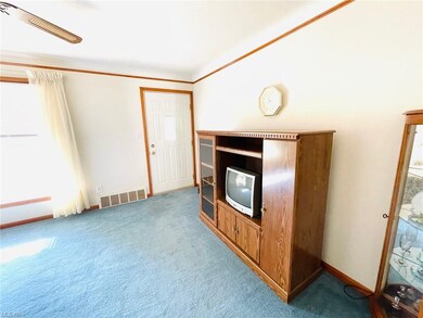 1815 E 294th St, Wickliffe, OH 44092 - photo 3