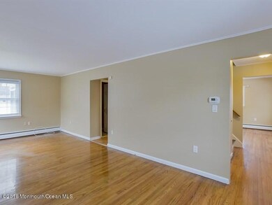 009_Living Room(2)