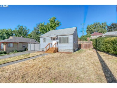 529 NW 7th St, Pendleton, OR 97801 - photo 2