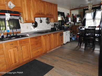 8623 Rextown Rd, Slatington, PA 18080 - photo 6