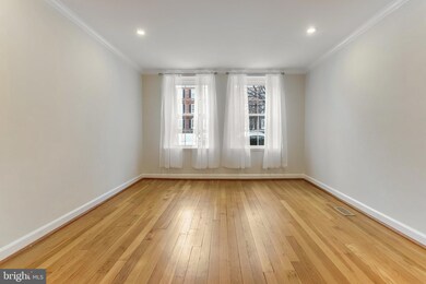 3047 S Buchanan St unit A2, Arlington, VA 22206 - photo 2