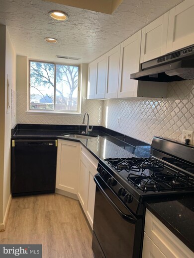 3708 N Rosser St unit 103, Alexandria, VA 22311 - photo 6