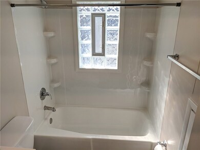 Bathroom tub surround