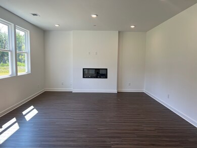 2392 Beverly Gail Rd, Pleasant View, TN 37146 - photo 4