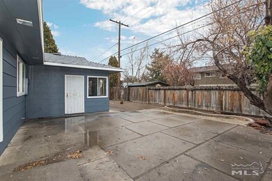 2670 Grose Ln, Sparks, NV 89431 - photo 5