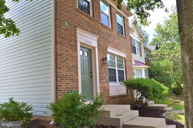 13329 Burkitts Rd, Fairfax, VA 22033 - photo 4