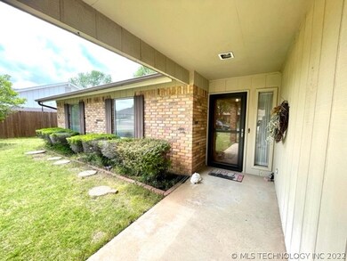 1213 Holly St, Ardmore, OK 73401 - photo 3
