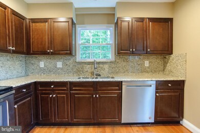 9604 Donnan Castle Ct, Laurel, MD 20723 - photo 5