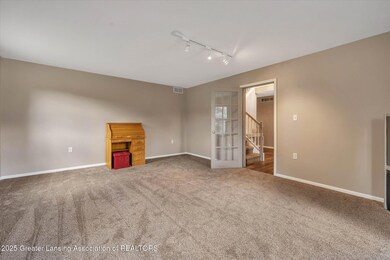 07-1900 W Grand River Rd-WindowStill-Rea