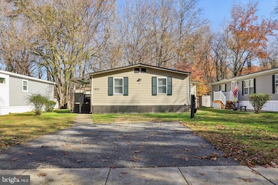 190 Boones Dr, Lothian, MD 20711 - photo 4