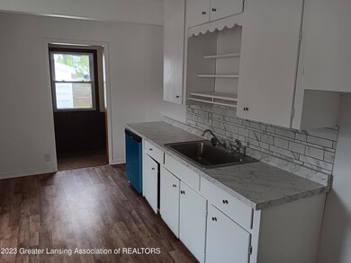 2008 Marion Ave, Lansing, MI 48910 - photo 2