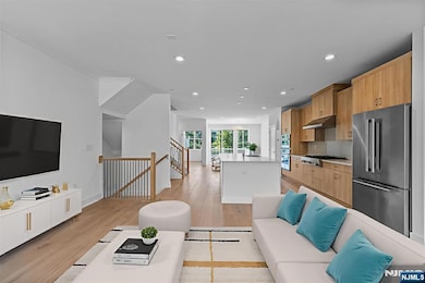 4 Goldfinch Dr, Upper Saddle River, NJ 07458 - photo 2