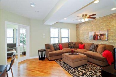 4820 N Hoyne Ave unit 3, Chicago, IL 60625 - photo 2