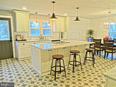 1105 Wood St, Mount Joy, PA 17552 - photo 5