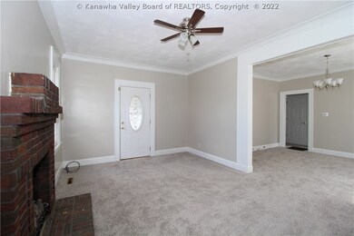 1337 W Virginia Ave, Dunbar, WV 25064 - photo 4