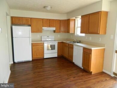 25955 Shenandoah Dr, Mechanicsville, MD 20659 - photo 2