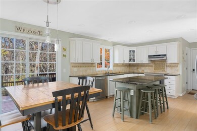 1 Lisa Marie Cir, Warwick, RI 02886 - photo 7