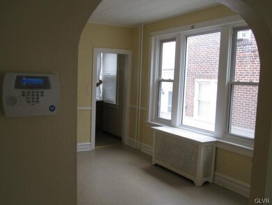 307 S Fulton St, Allentown, PA 18102 - photo 7