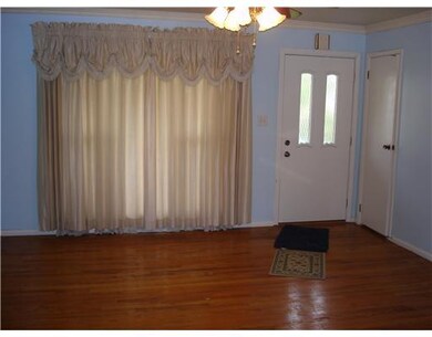Living Room. hardwood floors